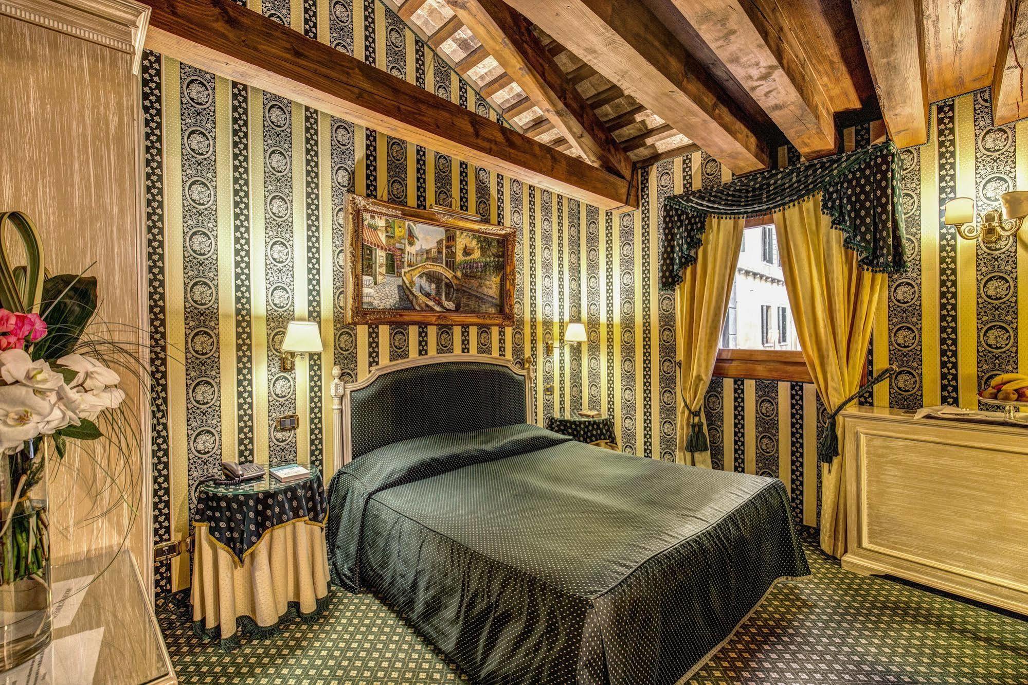 312 Piazza San Marco 3* Venedig